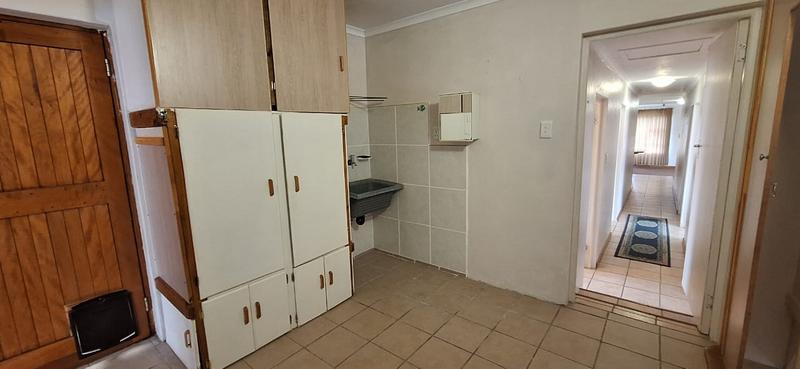 3 Bedroom Property for Sale in Dana Bay Western Cape